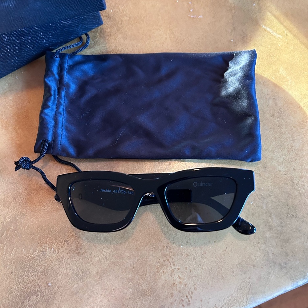 Quince Jackie polarized Black Sunglasses worn once